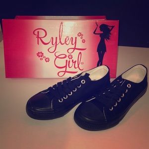 Ryley Girl Converse Style Sneaker